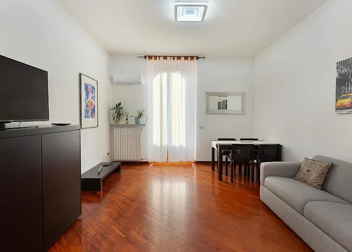 Flat In Citylife Near Metro!